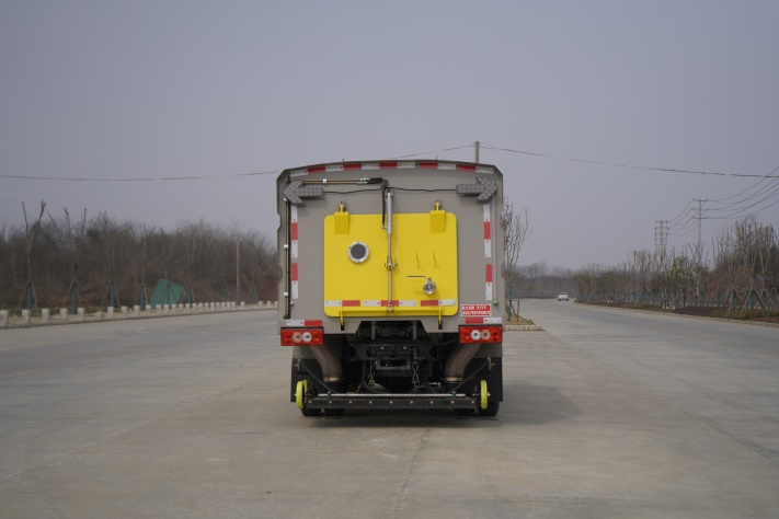 福田小卡3洗扫车