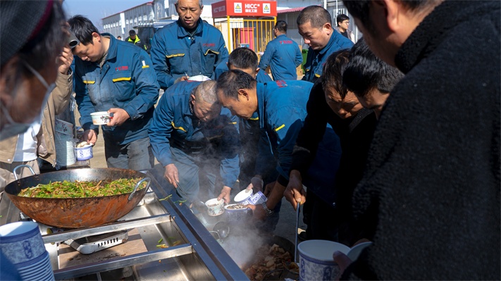 亲苦一年了 凯力年猪泡钣